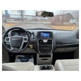 2011 CHRYSLER TOWN AND COUNTRY TOURING (NO RESERVE)