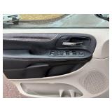 2011 CHRYSLER TOWN AND COUNTRY TOURING (NO RESERVE)