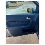 2009 FORD FOCUS SEL *No Accidents* (NO RESERVE)