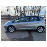 2009 HONDA FIT SPORT *No Accidents* (NO RESERVE)
