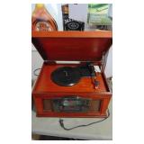 Crosby AM/FM/Cassette, CD, Turntable Player