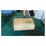 Cute Vintage Little Queen Wooden Toy Sweeper