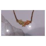 12Kt- 2 Leaf Tie Clip