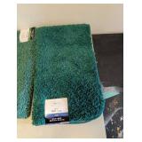 3 NEW MAINSTAYS RUGS