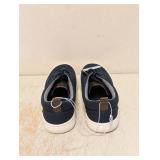 NEW CAT & JACK KIDS JETT SNEAKERS SIZE 4 BLUE