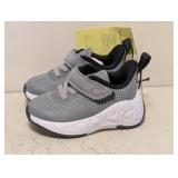 NEW ALL IN MOTION PEYTON KIDS SNEAKERS SIZE 5 GRAY