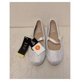 NEW ART CLASS KIDS NELL FLATS SIZE 2 OFF-WHITE