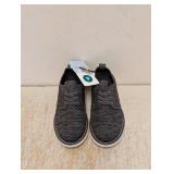 NEW CAT & JACK KIDS SHOES SIZE 9 GRAY