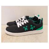 NEW MINECRAFT KIDS SHOES SIZE 2