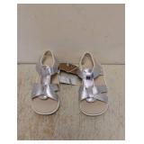 NEW KIDS SEE KAI RUN BASICS SANDALS SIZE 11 SILVER METALLIC