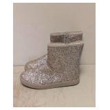 NEW CAT & JACK YOUTH BOOTS SIZE 5 GOLD/HOLLAND