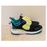 NEW ALL IN MOTION KIDS FALLON PERFORM SIZE 5 BLACK/GREEN
