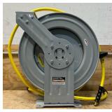 Klutch Auto-Rewind Air Hose Reel with 1/2in. x 100ft. Oil-Resistant Rubber Hose, 300 PSI #113703 Msrp $579.99