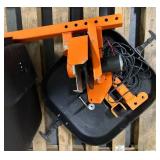 Buyers Products SaltDogg, Truck Tailgate Mounted Rock Salt Spreader w/ Lid Msrp $1,200