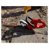 Yard-Man YMESV1300 Mulching Blower Vacuum & Black & Decker TB1800 Trimmer (Corded 120V)