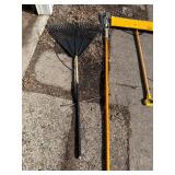 Leaf Rake, Push Broom & Long-Handed Tree Pruner Tool (Lot of 3)