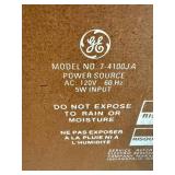 GE 7-4100JA Tabletop Radio - Vintage Wood Cabinet AM/FM 120V