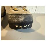 Vans World Traveler Boots - Gray/Black High-Top Hiking Boots