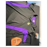 Minnesota Vikings NFL Team Apparel Jacket 2XL Black with Purple Accents & Vikings Salt & Pepper Shakers