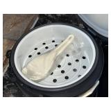 Comfee Electric Pressure Cooker / Multi-Cooker with Steamer Basket - 6 Qt