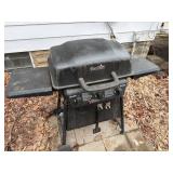 Char-Broil Classic Gas Grill with Side Shelves
