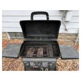 Char-Broil Classic Gas Grill with Side Shelves
