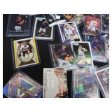 COLLECTIBLE CARDS
