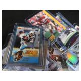 COLLECTIBLE CARDS