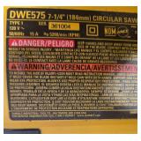 DeWalt DWE575 7-1/4in Circular Saw - Corded 120V 15A 5200 RPM