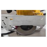 DeWalt DWE575 7-1/4in Circular Saw - Corded 120V 15A 5200 RPM