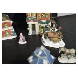 Cobblestone Corners Christmas Village 2003 - Miniature Houses & Accessories