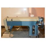 Signature Sewing Machine - Made in Japan - Vintage Teal/Blue Home Unit