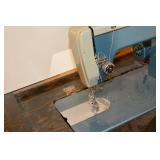 Signature Sewing Machine - Made in Japan - Vintage Teal/Blue Home Unit