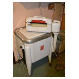 Maytag Gyratorator Washer Model E2L - Vintage Laundry Appliance