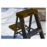 Keller Aluminum Step Ladder - Folding, Yellow Top Cap
