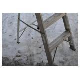 Keller Aluminum Step Ladder - Folding, Yellow Top Cap