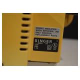 Singer 14U Professional Serger Overlock Machine 120V