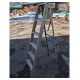 Werner 356 SAF-T-STEP Aluminum Stepladder - 3 ft 10 in Made in USA