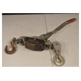 Industrial Hand Pull Lever Hoist with Dual Hooks