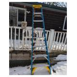 Werner Blue 4-Step A-Frame Ladder with Yellow Top Cap - Used