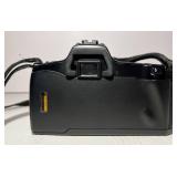 Minolta Maxxum SLR Camera with 35-70mm Lens, Camera Bag & Photoshop Elements 4.0