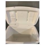 Igloo Latitude 60 Roller & Igloo Latitude 30 Cooler