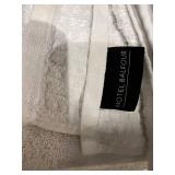 DKNY,  Hotel Collection Towels, Hotel Balfour - White Cotton/Modal Bath Towel Set (Lot of 5)