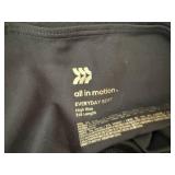 3 Pairs Of Womens Pants (Leggind And Sweatpants)