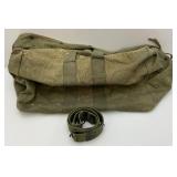 US Military Duffle Bag And Ammo Belt