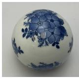 Vintage Chinese Porcelain 4" Orb Sphere Blue/White Floral Carpet Ball