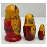 Vintage Russian Matryoshka Nesting Dolls Largeest 4 1/2"