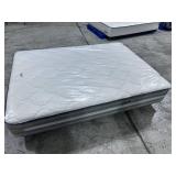 Beautyrest Recharge Hybrid Luxury Firm Queen Mattress - MSRP $1,999.99 - No Reserve!