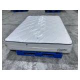 Denver Mattress "Madison" Plush Queen Mattress MRSP $999.00 - No Reserve!