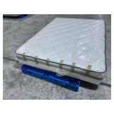 Denver Mattress "Madison" Plush Queen Mattress MRSP $999.00 - No Reserve!